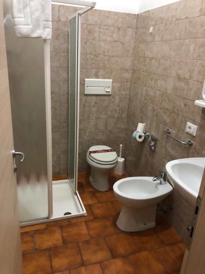 Antico Albergo Negrar Bagian luar foto