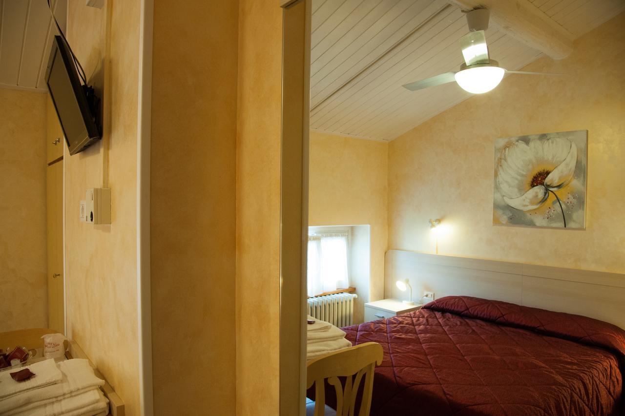 Antico Albergo Negrar Bagian luar foto